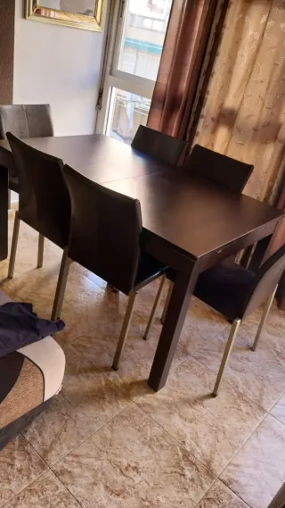 Mesa comedor y 6 sillas