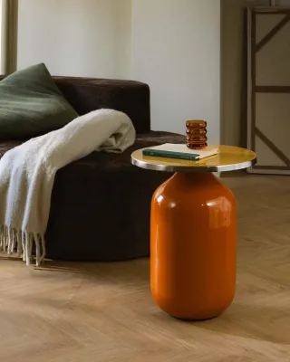 Mesa auxiliar redonda Kati metal y cristal