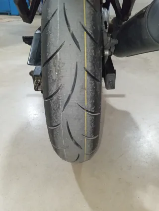 Suzuki GS500F Azul y Blanca