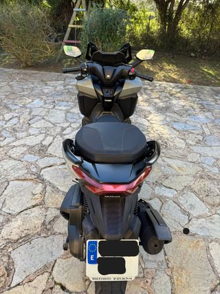 Honda Forza 350 Maxi Scooter