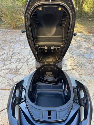 Honda Forza 350 Maxi Scooter