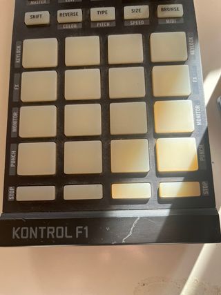 Traktor Kontrol F1