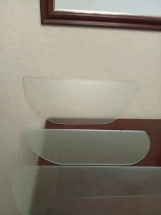 Estanterías de cristal grueso