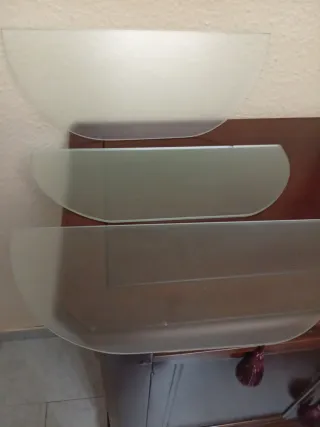 Estanterías de cristal grueso