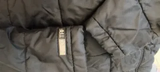 Chaqueta Anorak plumífero ZARA TRF Talla M Negra