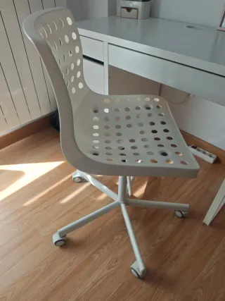 Escritorio y Silla Ikea Blanco