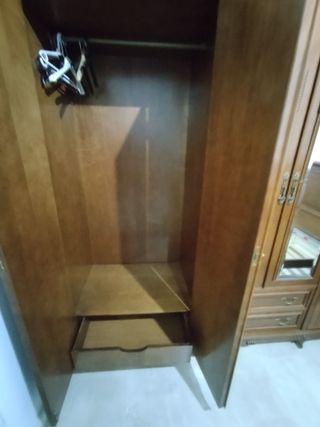 Armario 3 cuerpos madera clásico