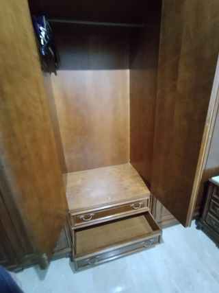 Armario 3 cuerpos madera clásico