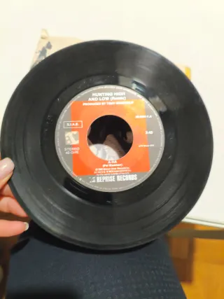 A-ha Hunting High and Low 45 giri