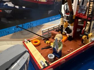 Lego Ideas 21350 Tiburón - Set de Construcción