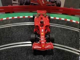 Scalextric Ferrari F1 #1 Raikkonen