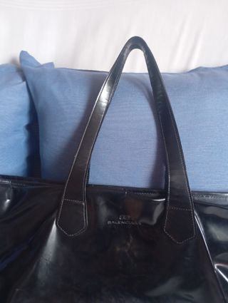 Borsa nera brillante Balenciaga