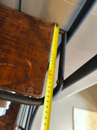 Estantería metal negro y madera