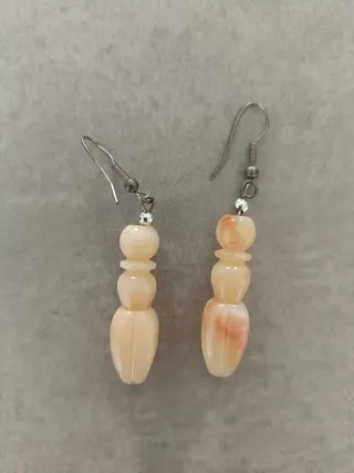 Conjunto de collar y pendientes Beige