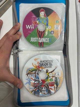 Nintendo Wii U + Controller Peach. Solo spedizioni.