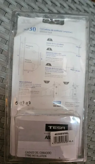 Cerradura de embutir Tesa