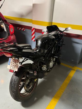 Hyosung GT 650 R Negra