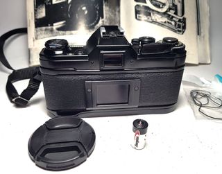 Canon AE-1 Negra con Lente FD 50mm f/1.4