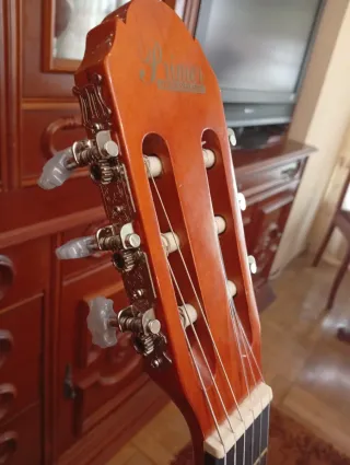 Guitarra española clásica