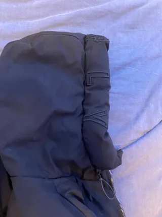 Abrigo Supply Negro Talla M