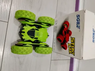 Coche teledirigido stunt 4x4 – verde (usado)