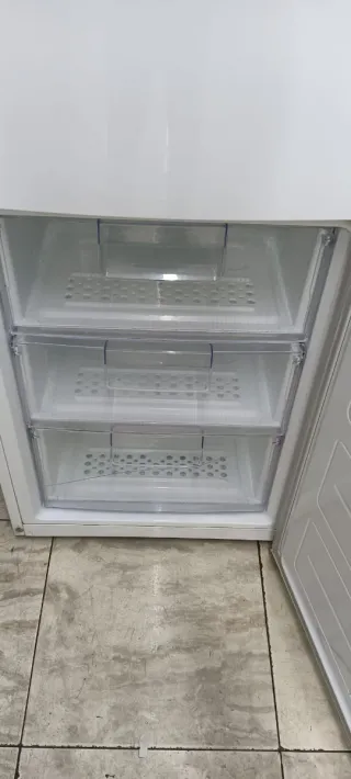 NEVERA COMBI L G NO FROST ENERGÍA A+