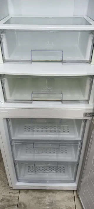 NEVERA COMBI L G NO FROST ENERGÍA A+