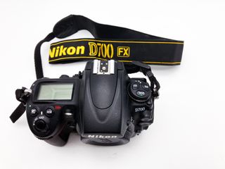 Nikon D700 Reflex Digitale + Zoom-Nikkor 35-70mm