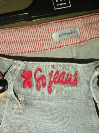 Pantalón tejano recto gris chica