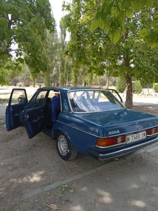 Mercedes-Benz 300d 1981