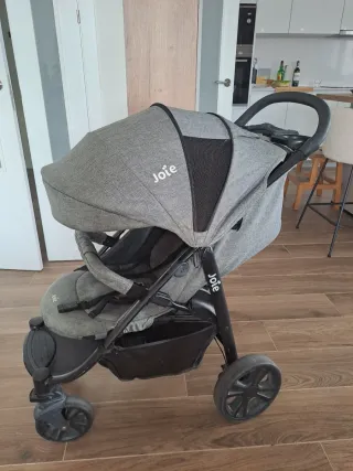 Silla de Paseo Joie Gris