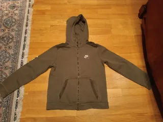 Chaqueta Nike verde con cremallera