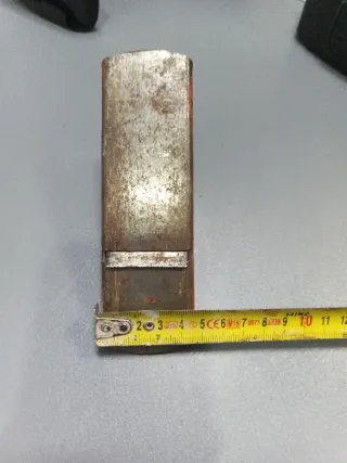 Cepillo manual de carpintero antiguo