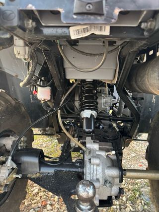 Quad ATV Todoterreno Negro y Gris Linhai 320 4x4