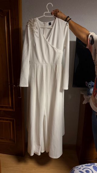 Traje elegante blanco