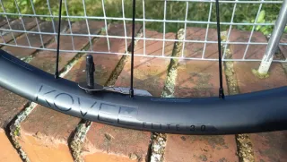 Jgo. Ruedas 29 Bontrager Kovee Elite 30 TLR Boost