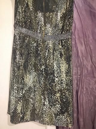 Vestido elegante marrón estampado