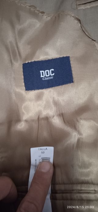 Chaqueta beige y dorada