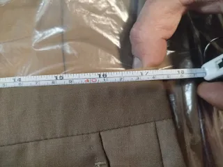 Chaqueta beige y dorada