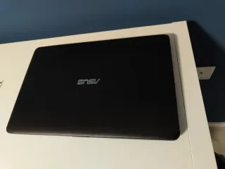 Carcasa y pantalla de portátil ASUS F541U