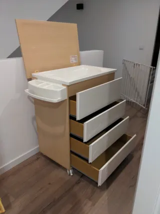 Cómoda cambiador MiCuna con bañera