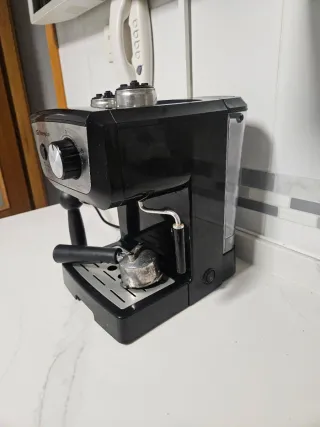 Cafetera automática Orbegozo 20 Bares