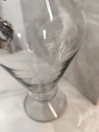 Jarra antigua de cristal