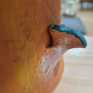 Figura cerámica seta origina. Macetero l