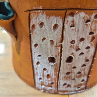 Figura cerámica seta origina. Macetero l