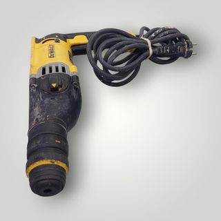 TALADRO DEWALT D25144 900 KW