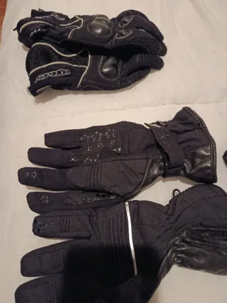 Guantes y faja negros