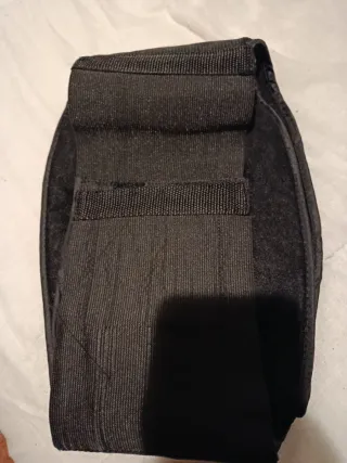 Guantes y faja negros