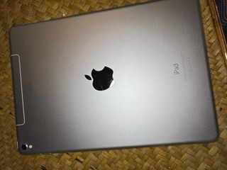 iPad Pro 9,7” 256 GB Wi-Fi + Cellular