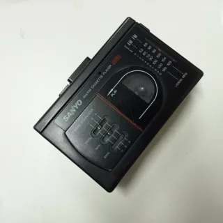 Aparatos de Radio y Casette Sanyo Antiguos